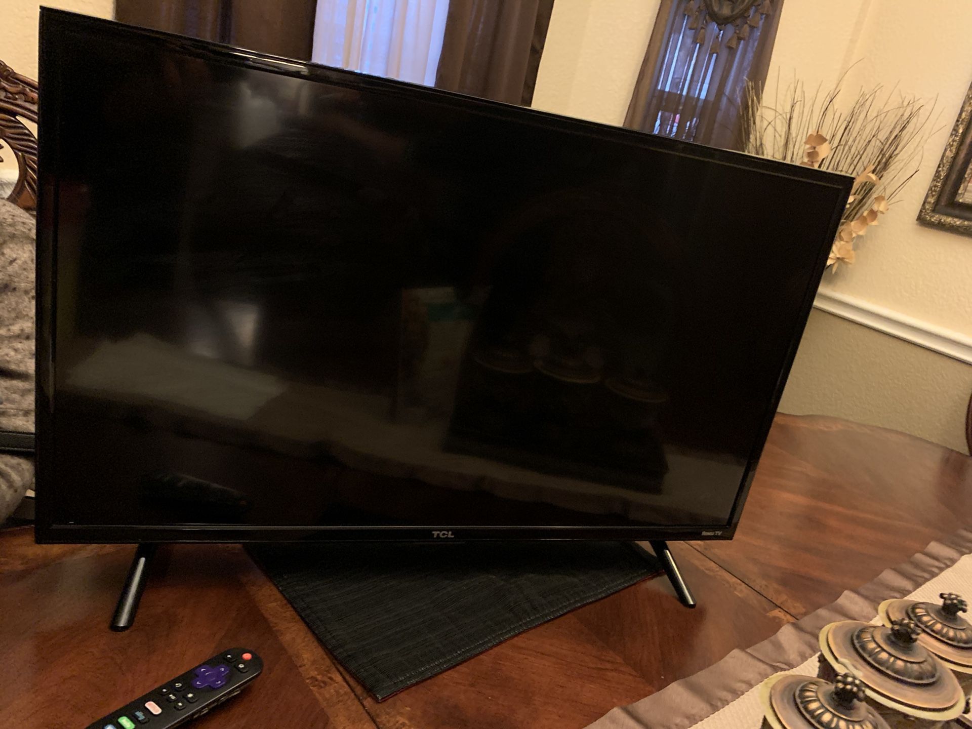 Smart tv size 32 $80