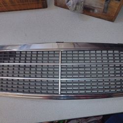 Mercedes-Benz W202 Chrome Front Radiator Grille OEM Original C Class 1(contact info removed)