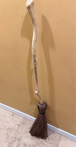Hocus Pocus curved broom