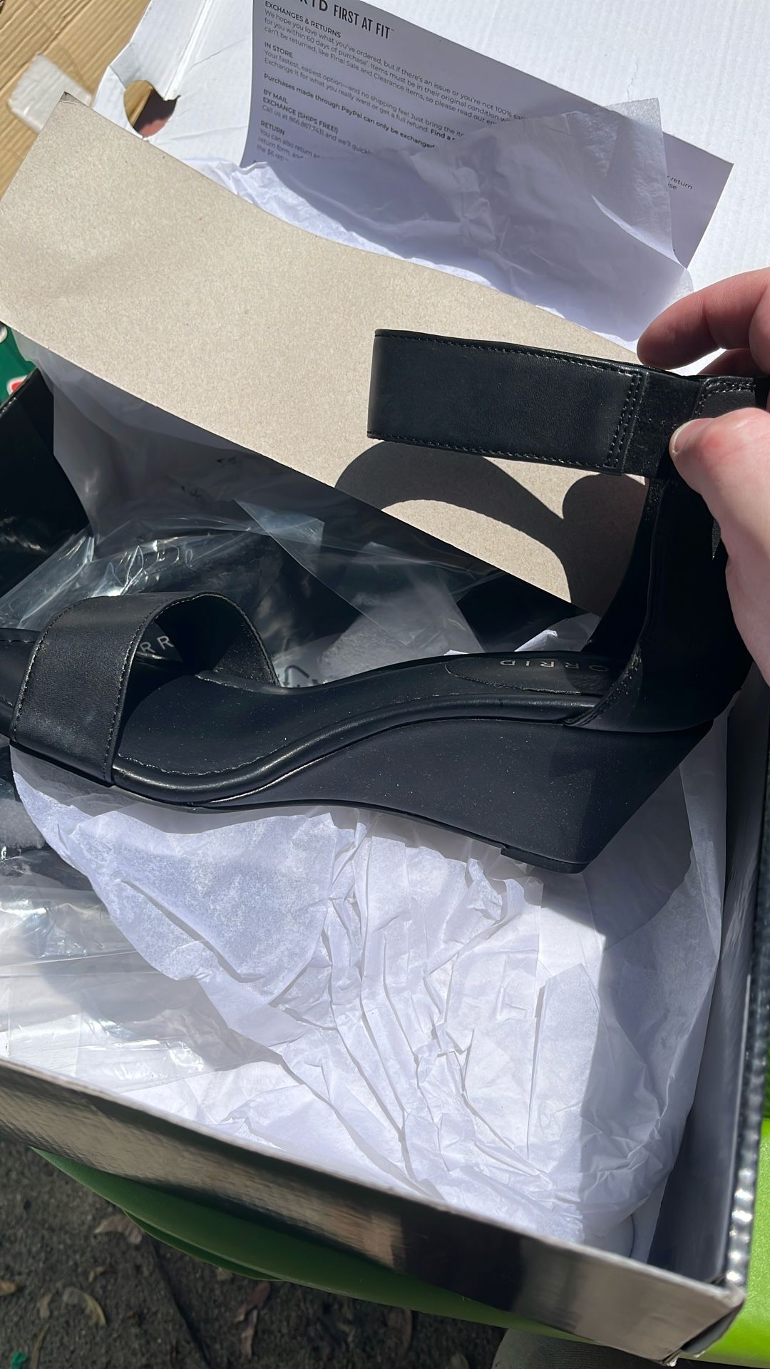 Women’s 7.5 Shoe Brand New