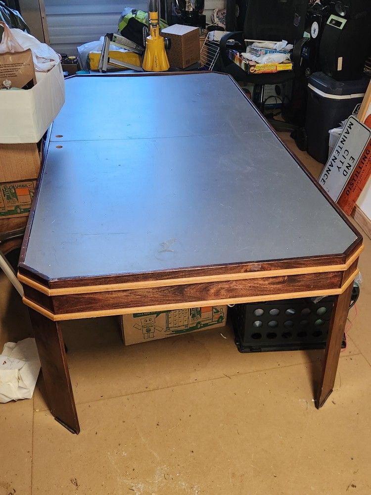Free Table