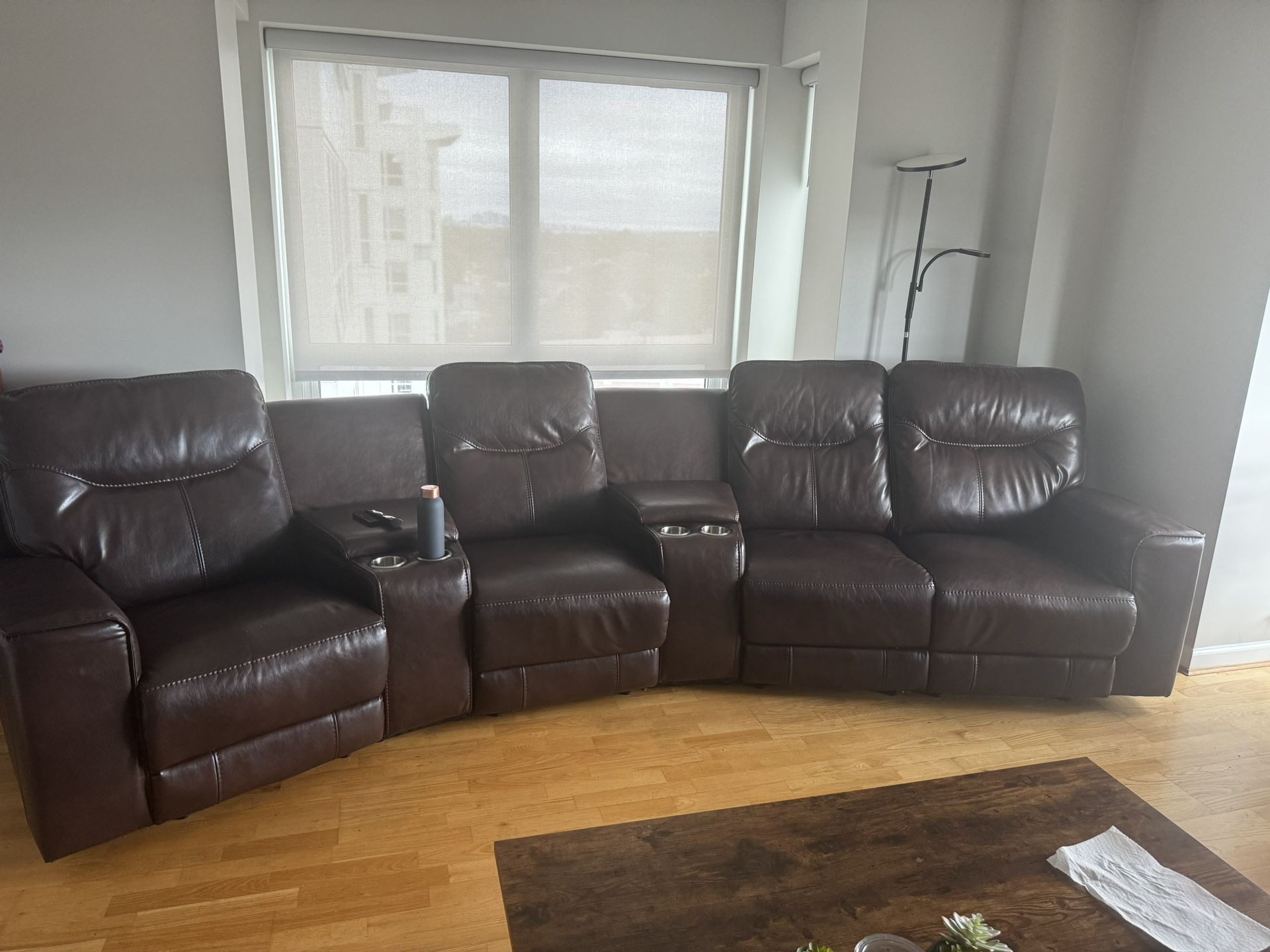 Electric Full Reclining Sectional (leatherette)