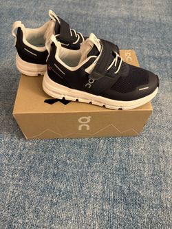Brand new On cloud kids shoes - Size 12 US