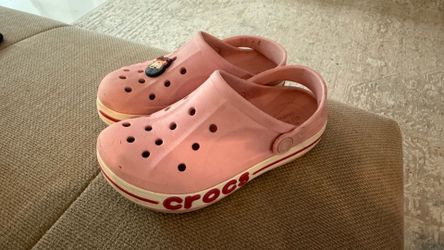 Crocs Crocband Kids Pink Clogs Sandals J2 Youth Slip On w/ SpongeBob Jibbitz