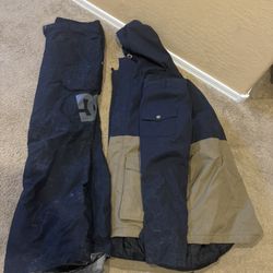 DC Snow Jacket And Pants Size XL For Sale