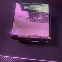 TAHARI Watch 