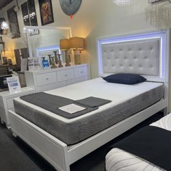 4-pc Queen Bedroom Set With LED Lights On The Head Board Available In 4 Different Colors 