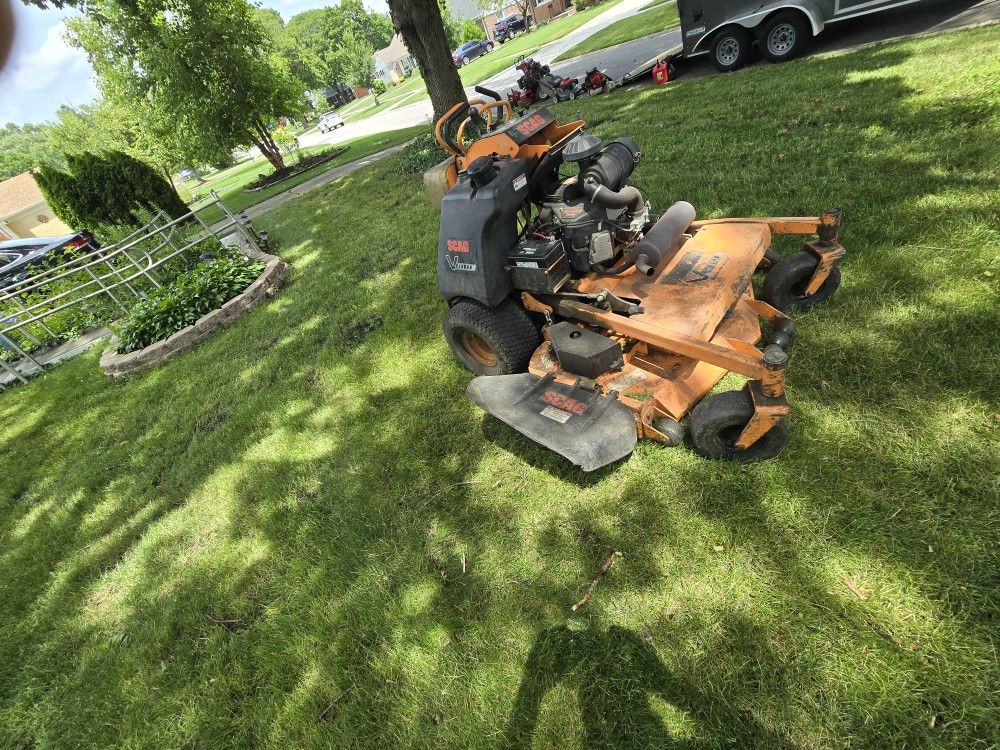 Tractor Scag52 New Motor