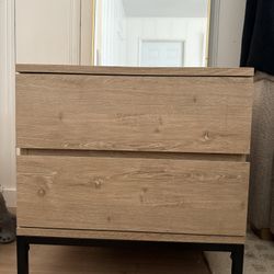 2 Wood Nightstands/ End Tables 