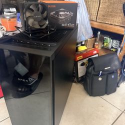 Omen Case ,2 Disipadores ,monitor Lg Y Fuente 