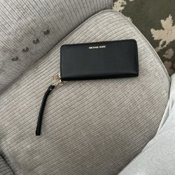 Michael Kors Wrist Wallet