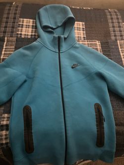 Nike tech