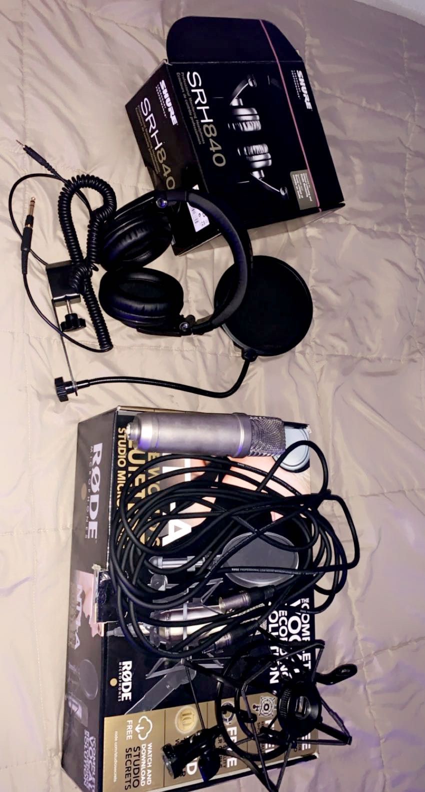 Rode Nt1a Mic, Shure 840 Headphones