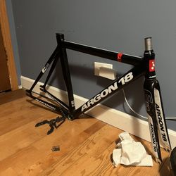 Argon 18 