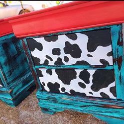 COW PRINT END TABLE SET 