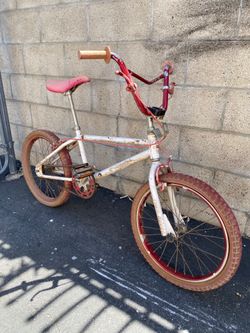 Vintage 1983 BMX bike free spirit  old school