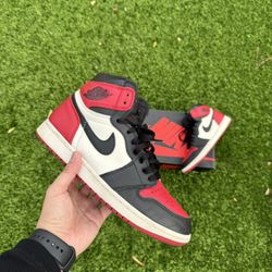 Air Jordan 1 "Bred Toe" (sz 9)