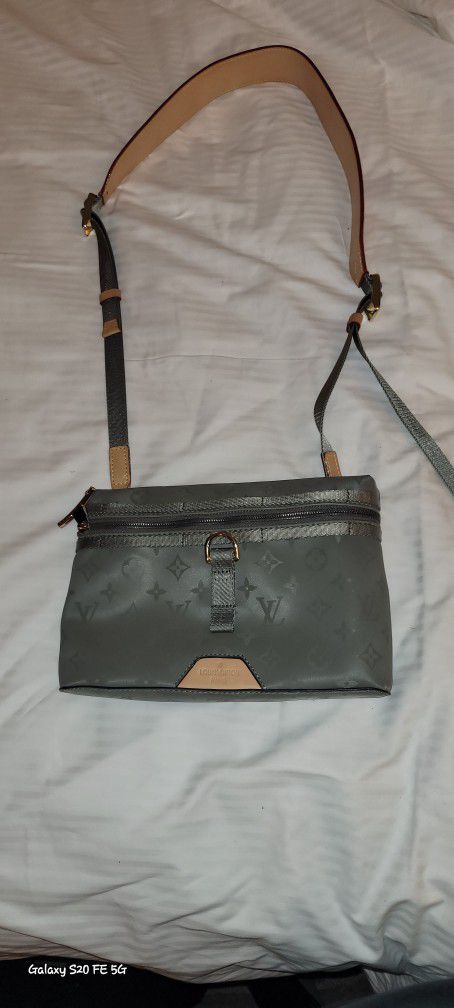 Louis Vuitton Sidebag