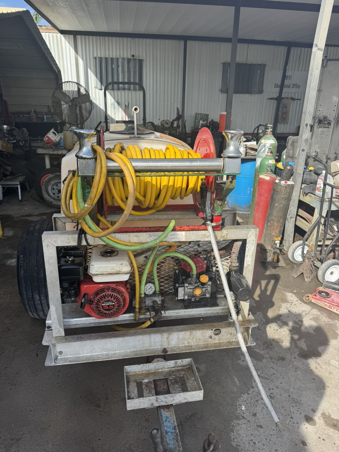 Power Sprayer 200 Gallon Trailer On Wheels