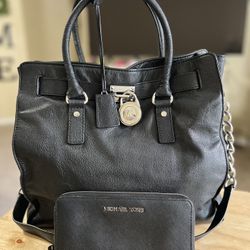 MK Black Purse And Wallet 