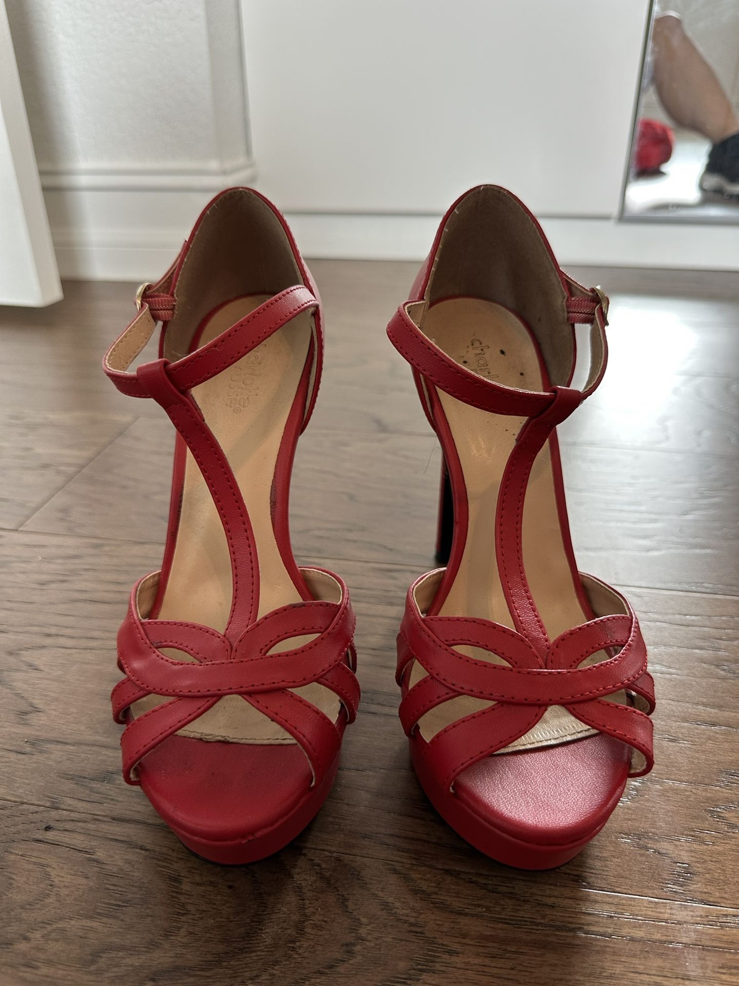 Red High heels 👠 Size 8