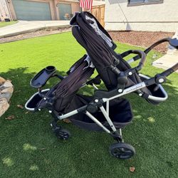Mockingbird single to double stroller/with second seat and bassinet!