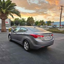 2012 Hyundai Elantra