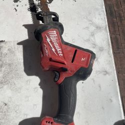 Milwaukee M18 FUEL HACKZALL reciprocating saw