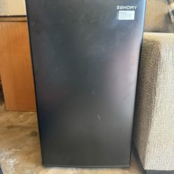 Euhomy Mini Fridge