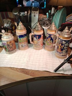 13 Vintage Mugs And Steins https://offerup.com/redirect/?o=Q29sbGVjdGlvbi5CZXN0 Offer Accepted 