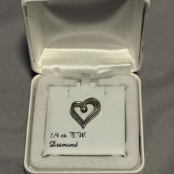 1/4 Ct Diamond Pendant