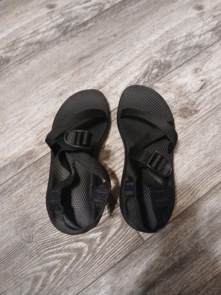 Chaos Sandals Black Womans Sz9