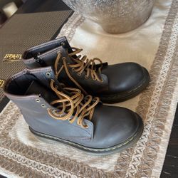 Dr martens Size 2 Brown