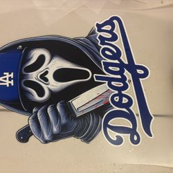 SCREEEEAM   OUT. LETS GO  DODGERS 