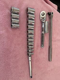 1/2” Socket set with ratchet and breaker Bar