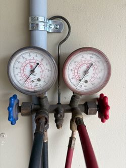 Professional A/c gauges with hose maco tops