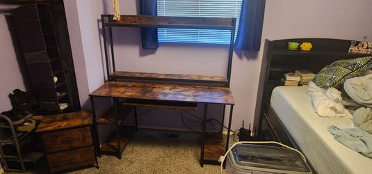 55 Inch Desk With Drawer Unit