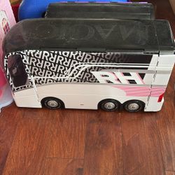 Rainbow High Tour Bus