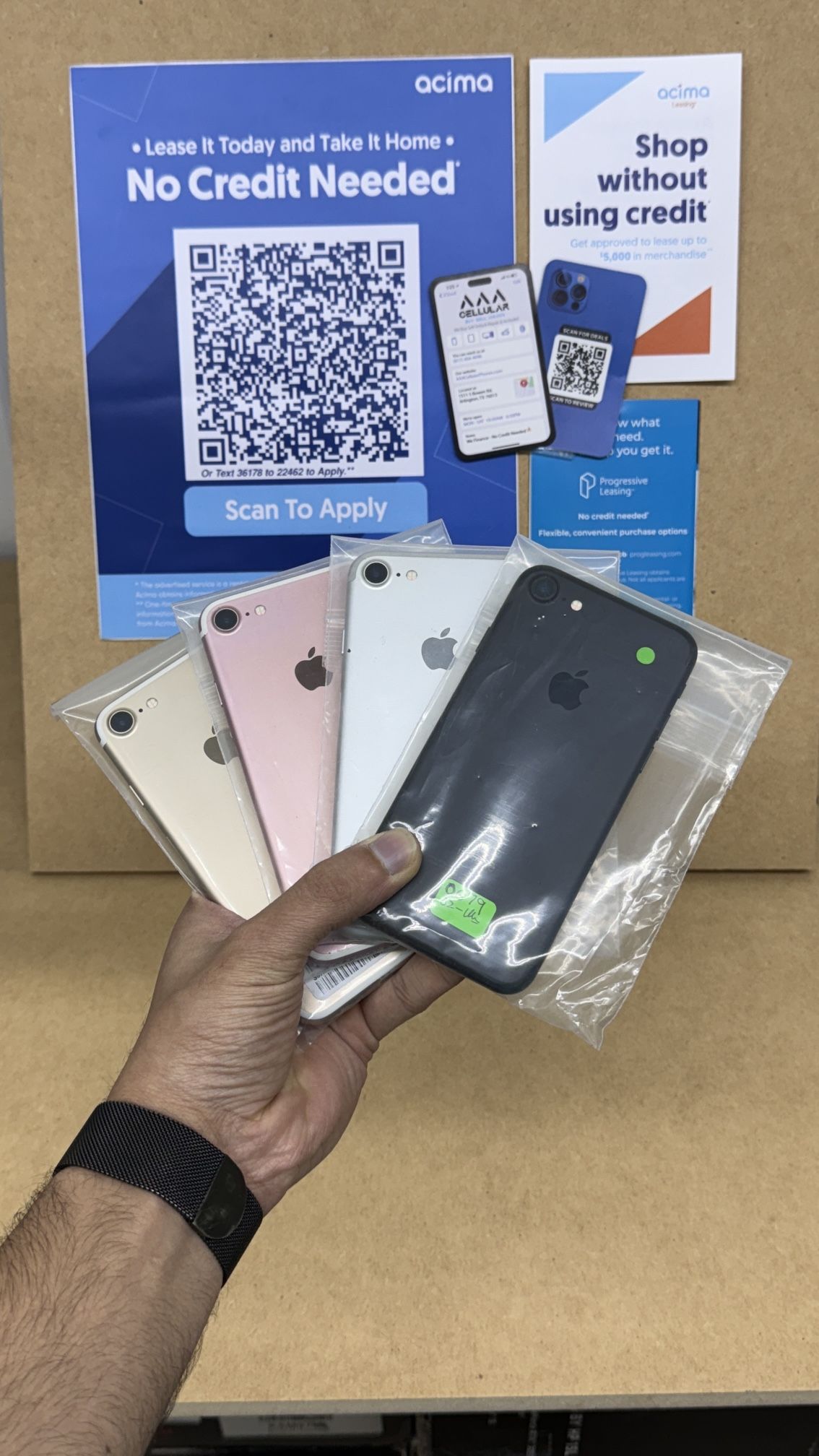 𝚒𝙿𝚑𝚘𝚗𝚎 7 32GB