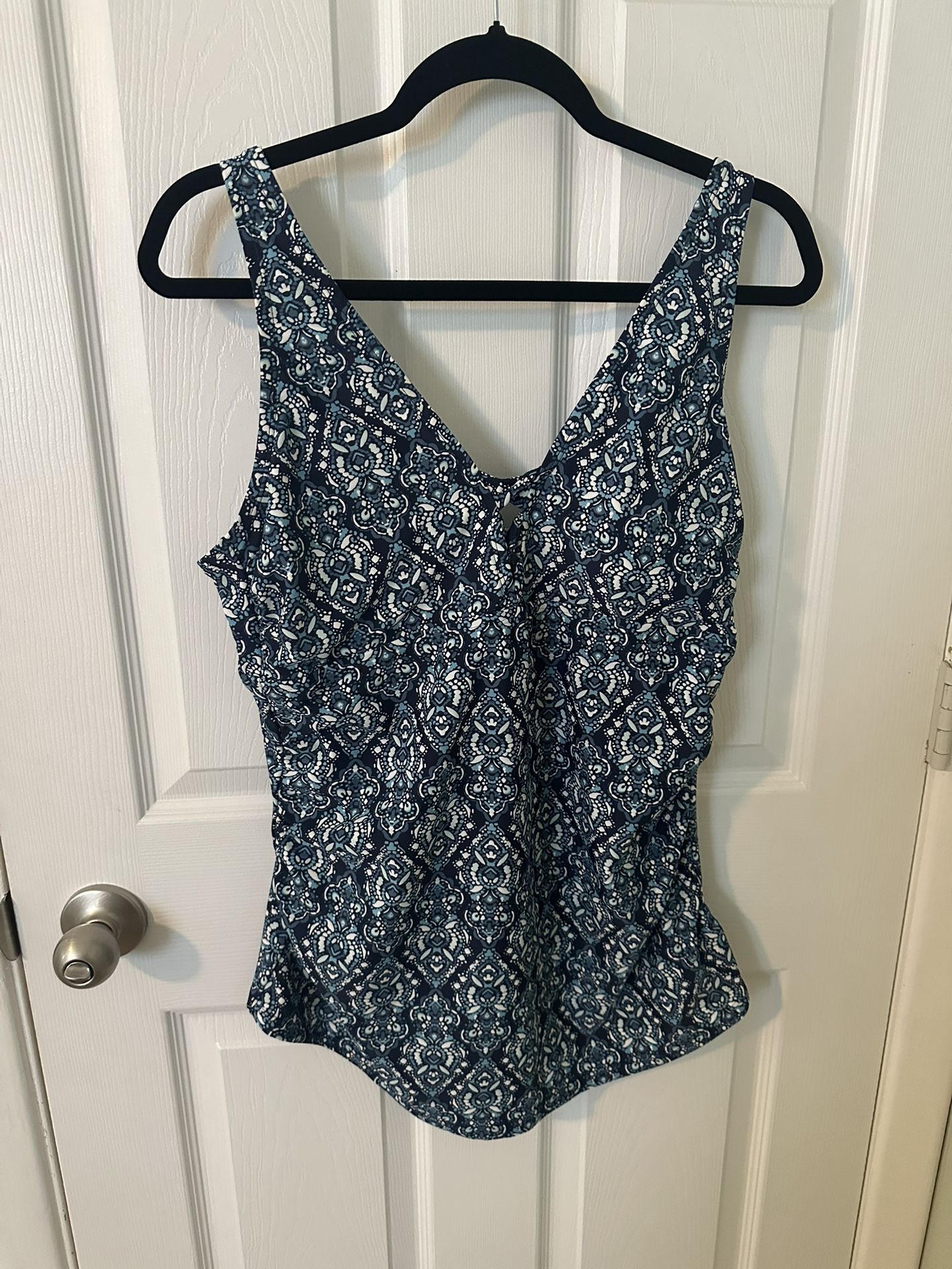 Women’s Tankini Top-XL