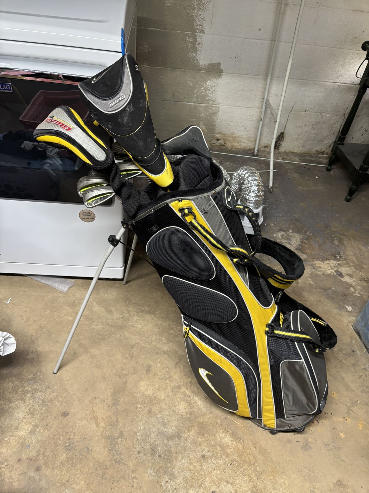 Right Handed Junior Gold Clubs