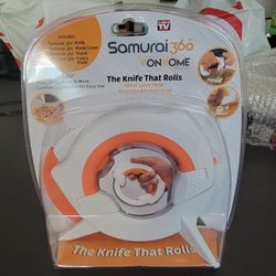 Samurai 360 Knife that rolls