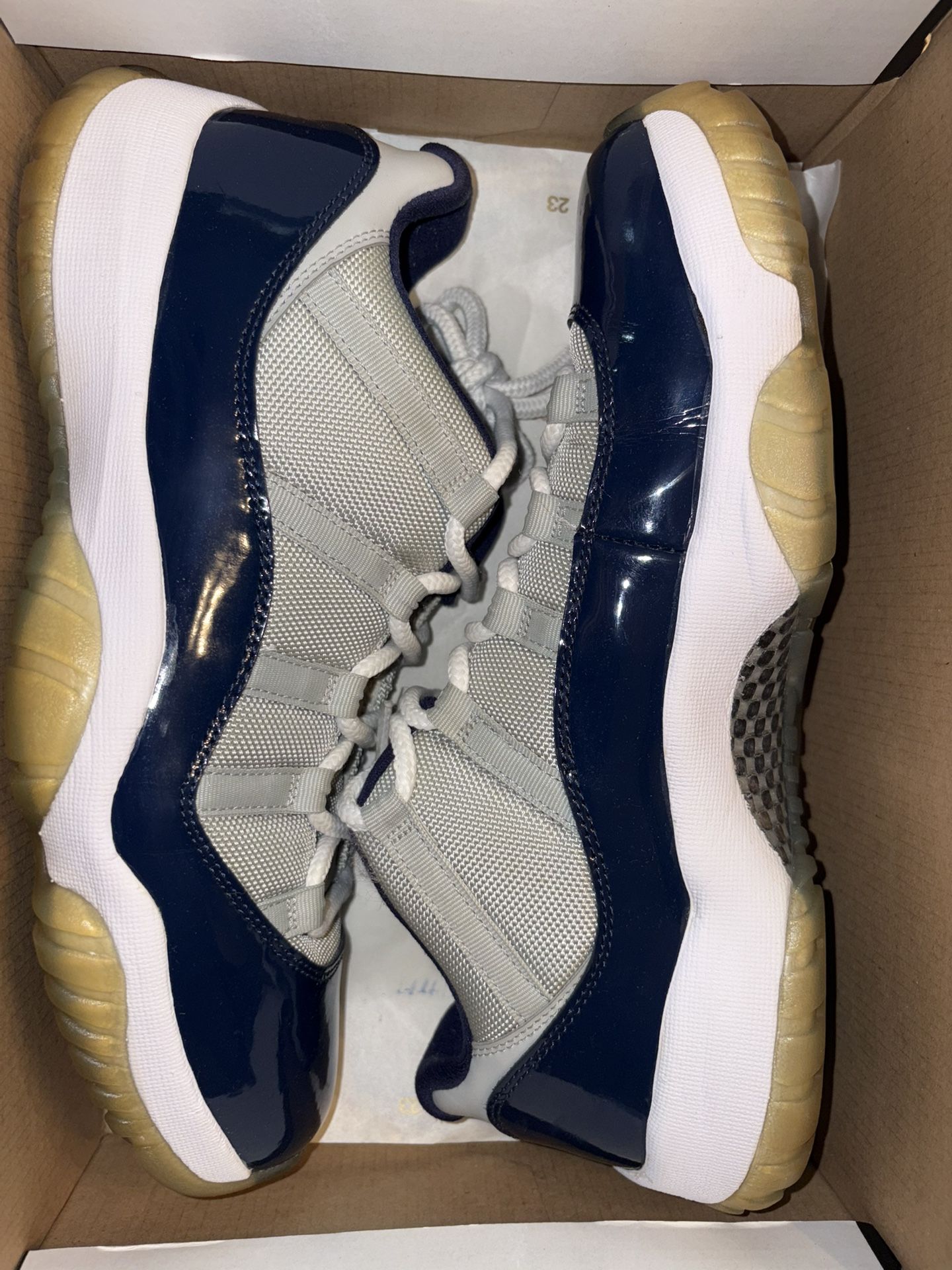 Air Jordan 11 Retro Low Georgetown (used)