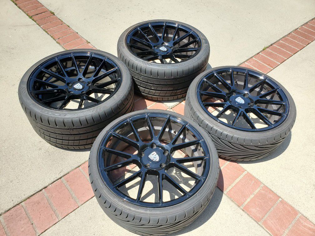 20 INCH XO Wheels WITH Tires! Like New!!! For Porsche 5x130