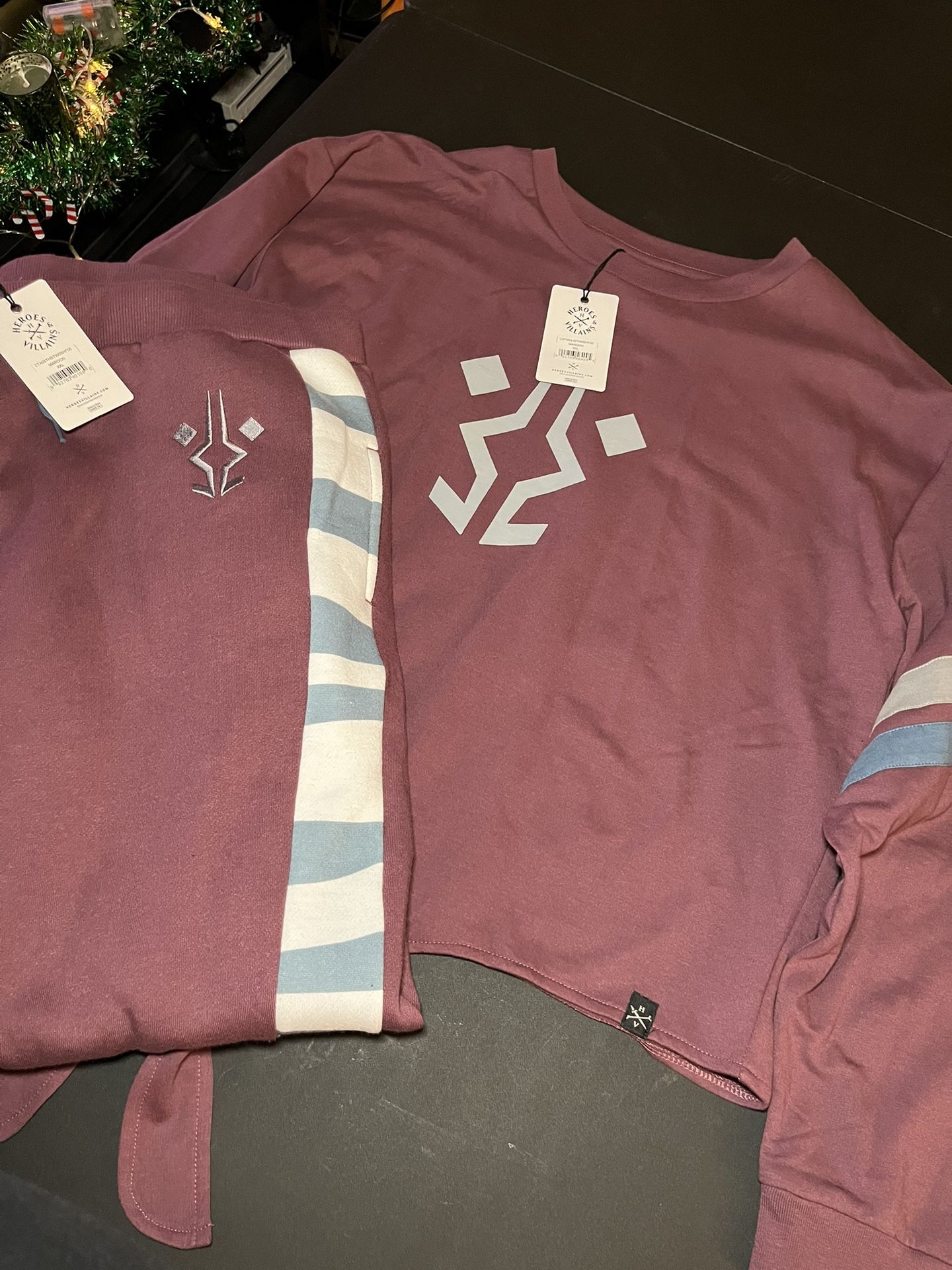 New Juniors Heroes & Villains STAR WARS AHSOKA FRONT TIE SHIRT & Joggers - with tags