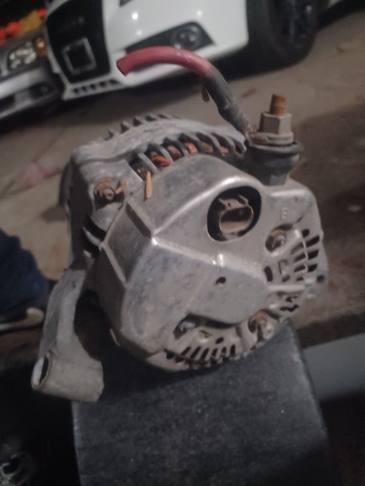 Alternator FOR A AUDI A3, A4