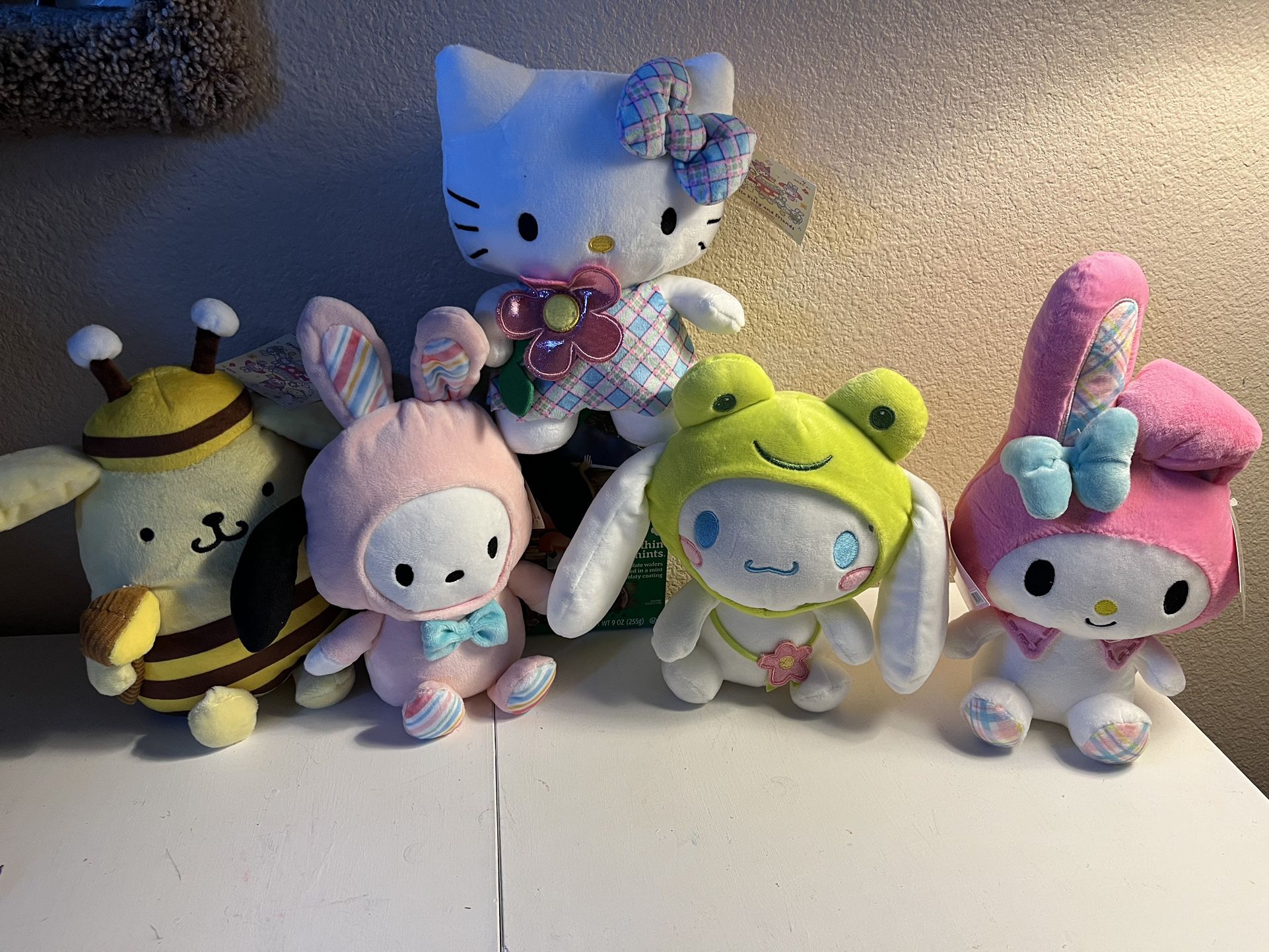Hello Kitty And Friends 5 Easter Plush Bundle