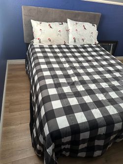 Full size bed