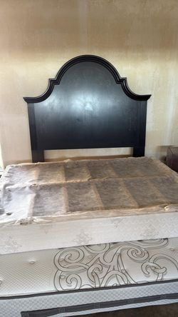 Queen Bed