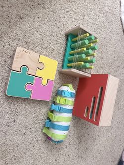 Lovevery The Companion Play Kit Months 22-24 + Realist Play Kit 19-21